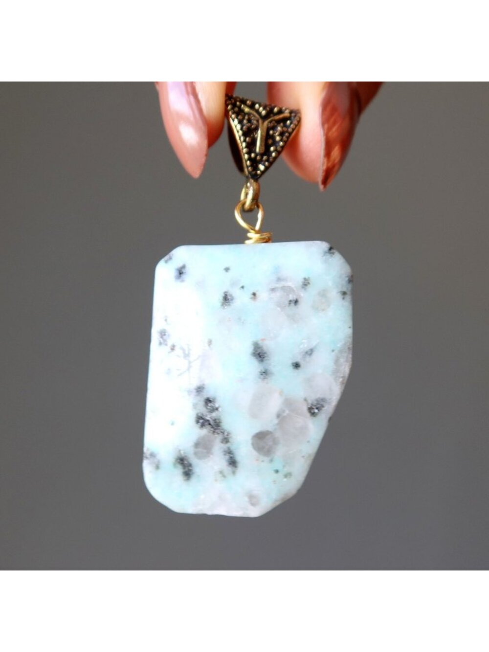 Kiwi Jasper Pendant Quirky Green Sesame Crystal Geometric Gemstone Gold Tone